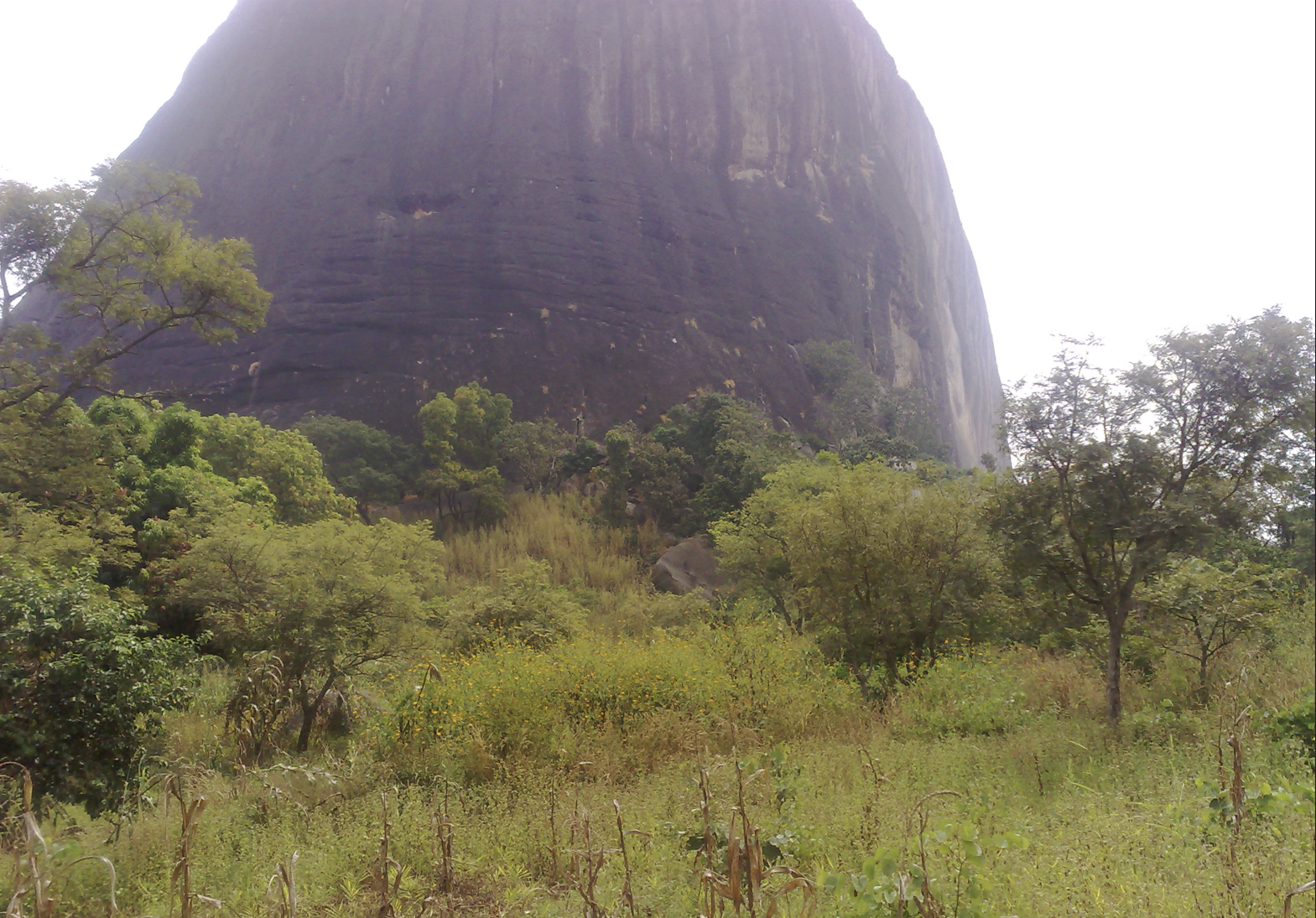 Zuma Rock surroundings